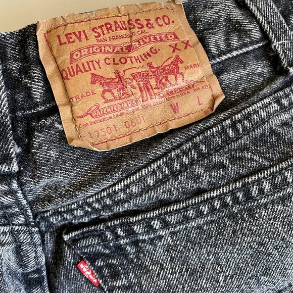 Vintage Levi’s 501 black acid wash Y2K button fly high waisted jeans size 13 J - Picture 13 of 15